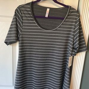 Lularoe Perfect tee